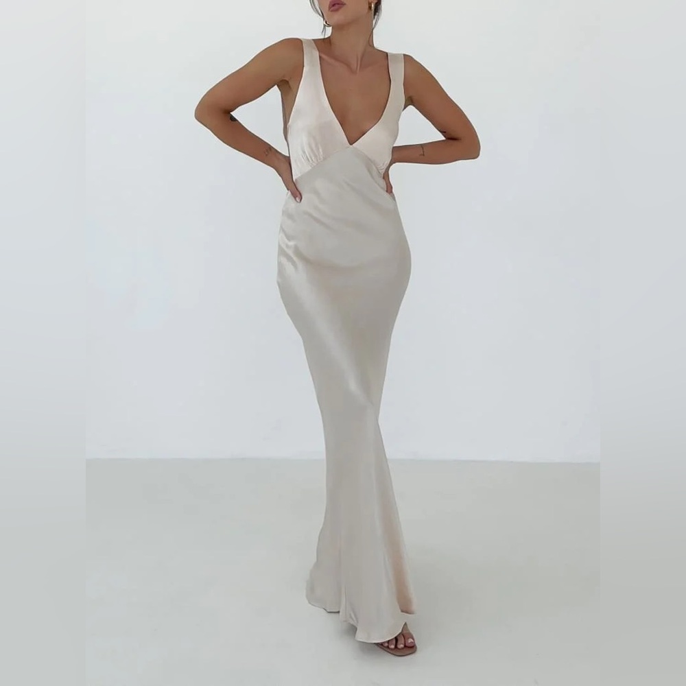 RUMORED Sunset Strip Maxi Dress✨
